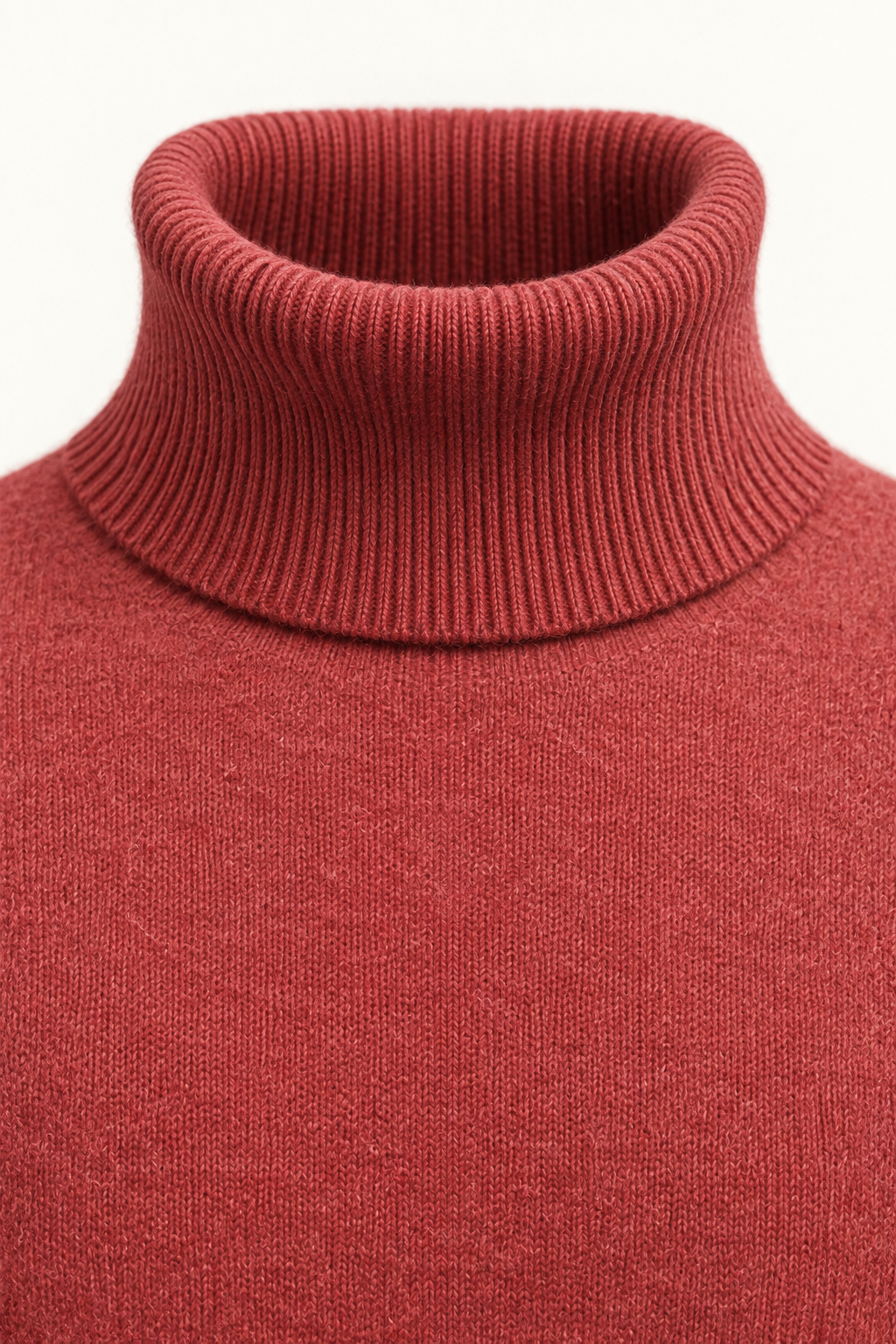 Paravi Wool Turtleneck Red