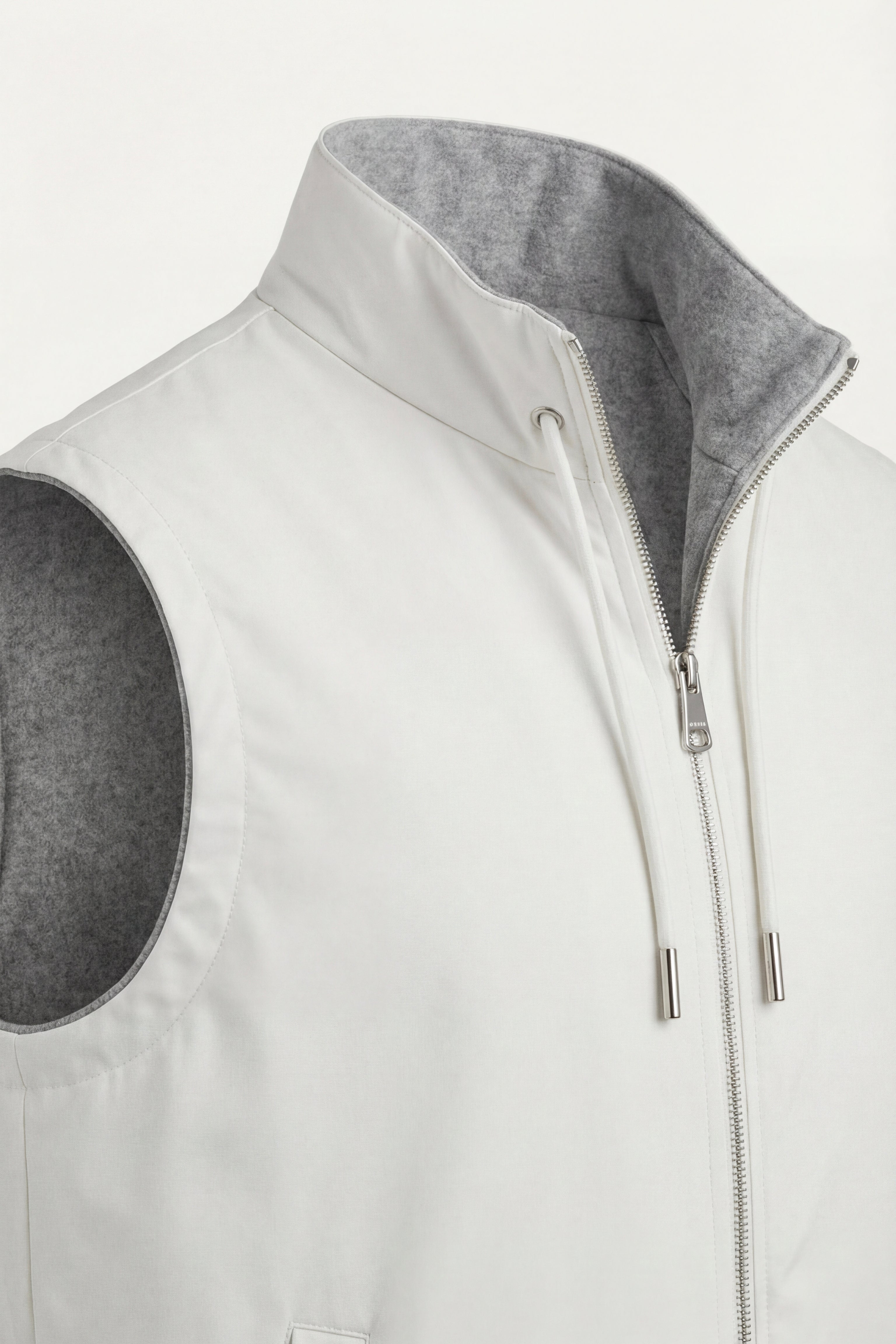 Reviro Reversible Vest Ivory