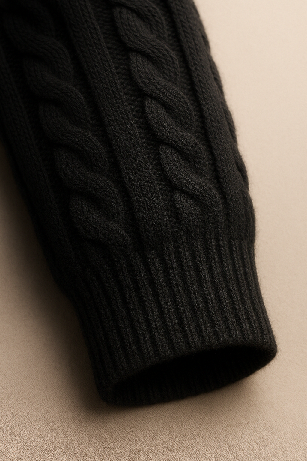 Tilano Cable Knit Black
