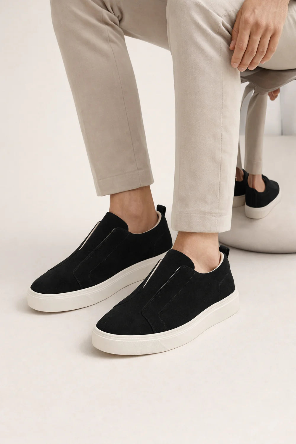 Ladore Suede Slip-On Black