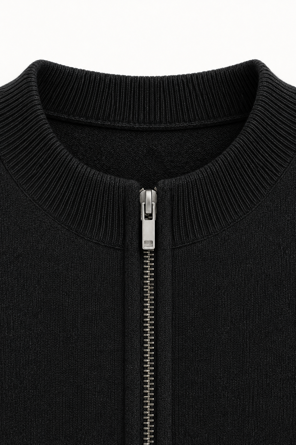 Darilo Wool Zip Knit Black