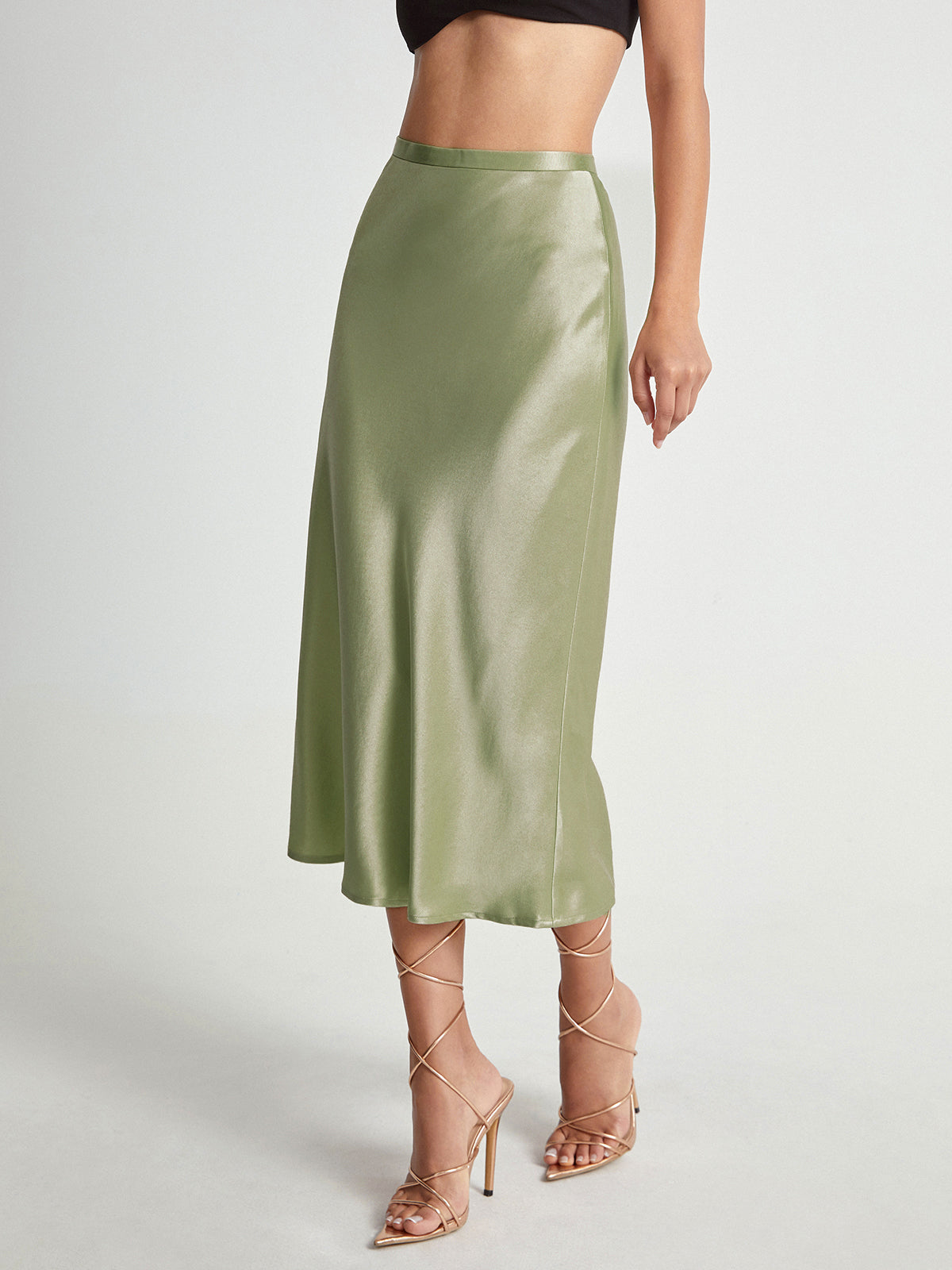 Jupe midi fluide en satin à taille haute