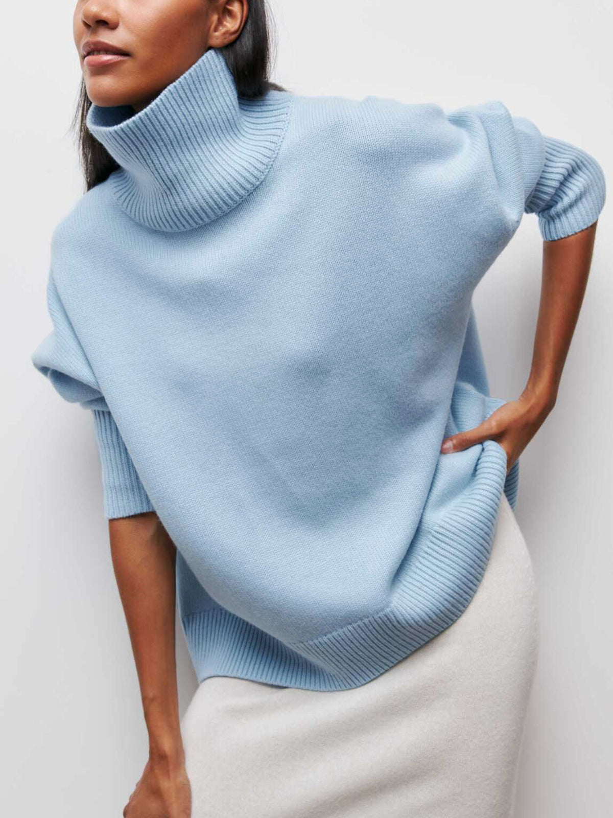 Pull oversize à col roulé bleu ciel