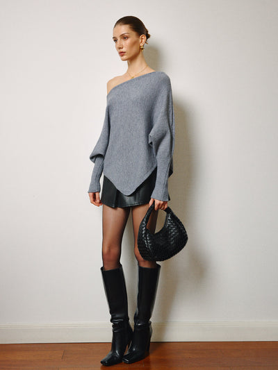 Pull oversize à col asymétrique et manches bouffantes