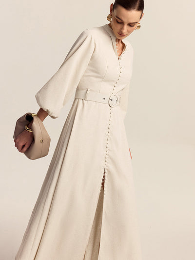 Robe longue à boutons sur le devant et ceinture