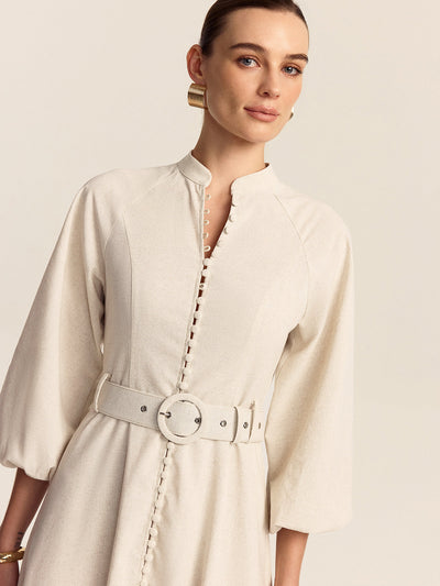 Robe longue à boutons sur le devant et ceinture