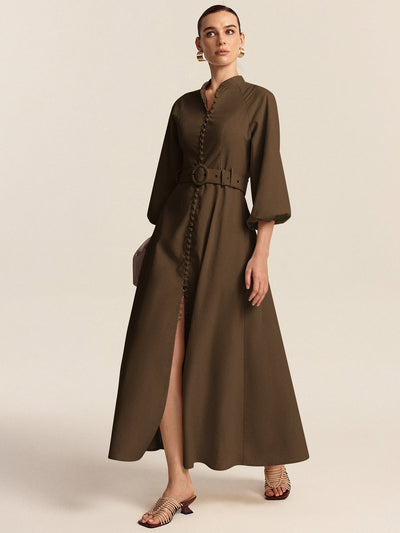 Robe longue à boutons sur le devant et ceinture