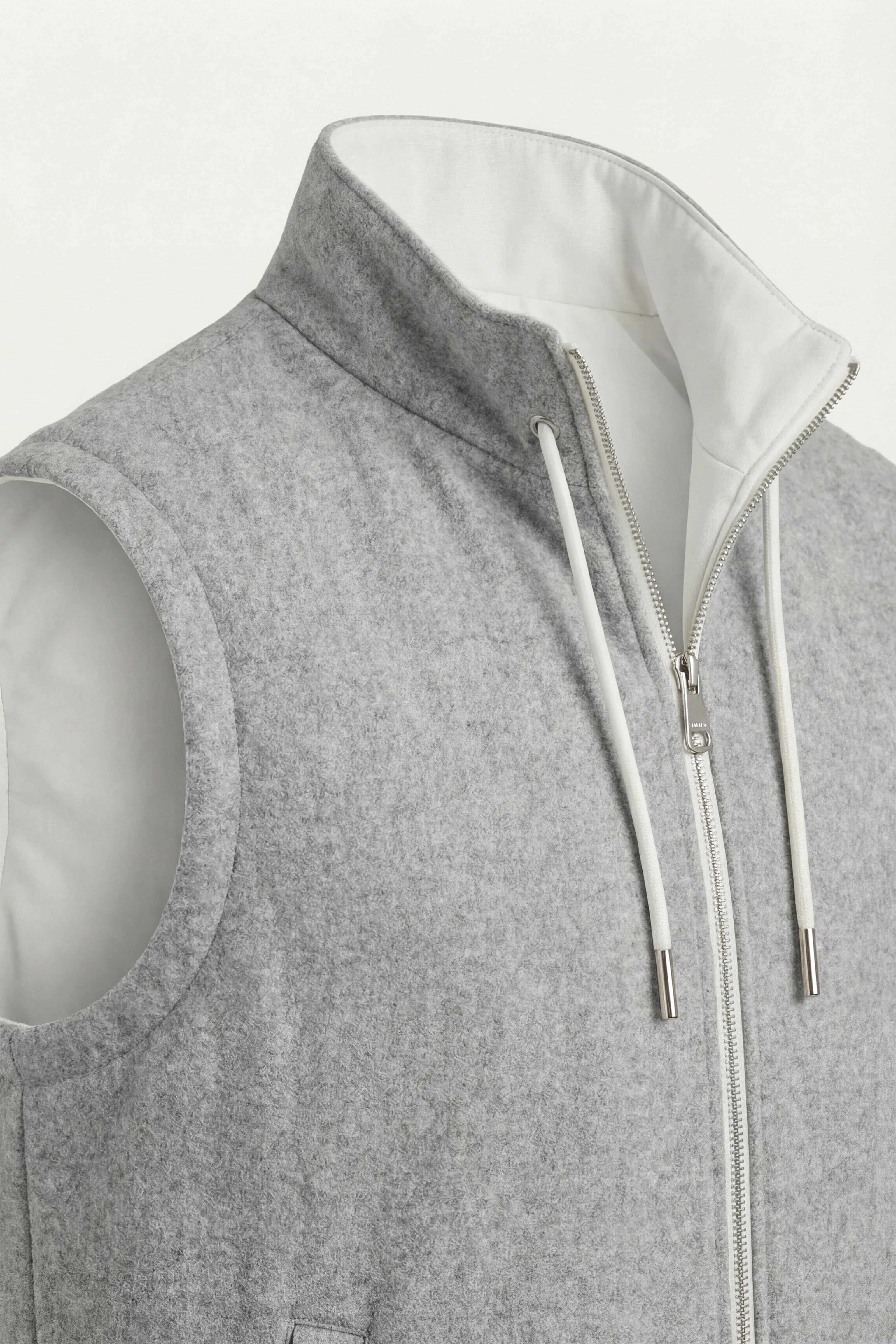 Reviro Reversible Vest Ivory