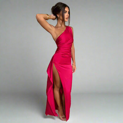 Robe en satin brillante